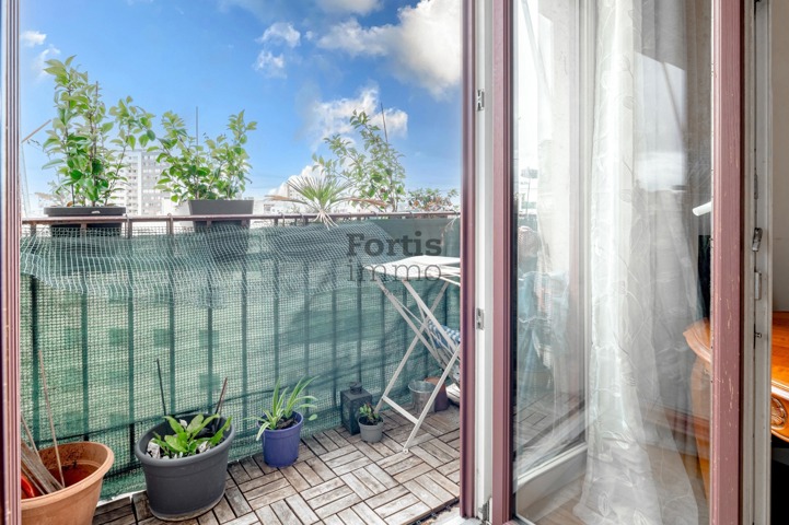 PARIS 20 – GAMBETTA – 4P ETAGE ELEVE BALCON VUE DEGAGEE
