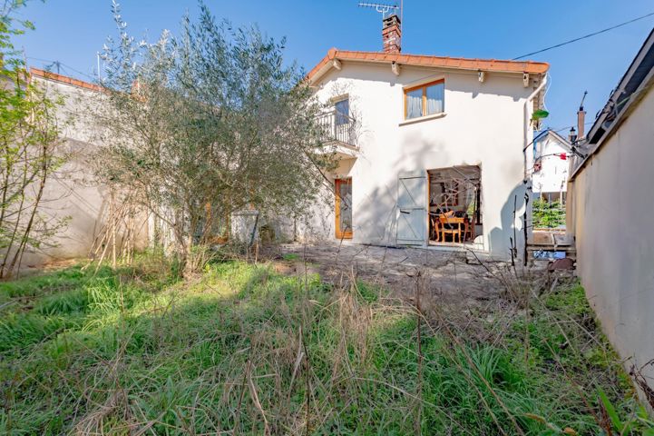 94 – SAINT MAUR – LA VARENNE ST HILAIRE – MAISON avec JARDIN