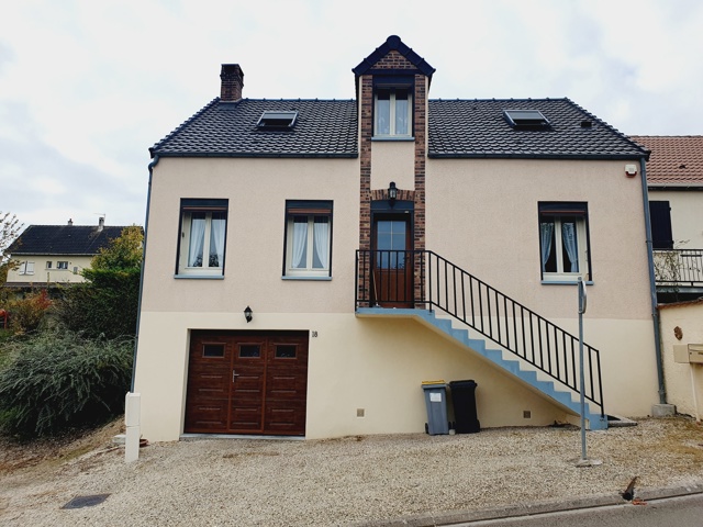 VILLEMANOCHE – CASA di 4 locali di 115 m² su un terreno di 598 m²