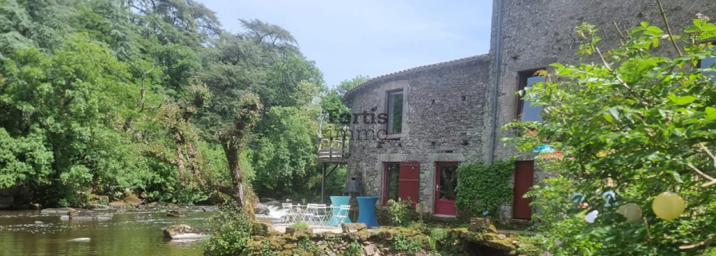 VENDÉE LOIRE-ATLANTIQUE – MOULIN T8, 235m² – RARE, ATYPIQUE