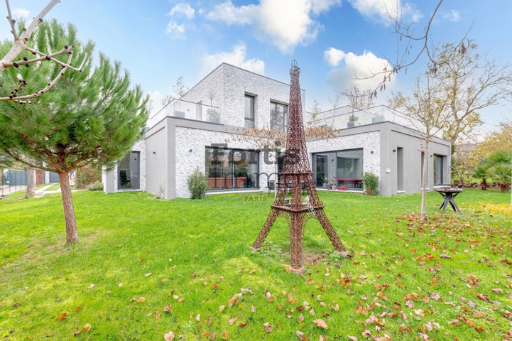 VERRIERES LE BUISSON – MAISON D&rsquo;ARCHITECTE-TERRASSES-JARDIN