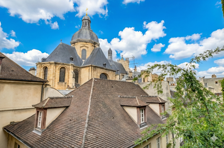 PARIS 4eme – CHARLEMAGNE – MAGNIFIQUE IMMEUBLE MIXTE