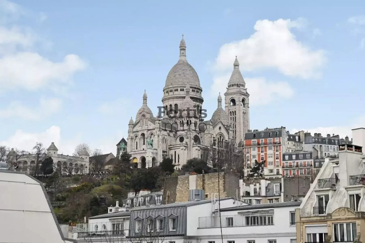 PARIS 18 – ANVERS – 3 PIECES 44 M² – VUE SACRE-COEUR