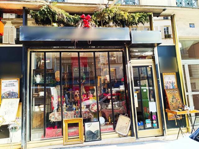 PARIS 9 – Vente Cession de Bail – Local Commercial – 25m2 –