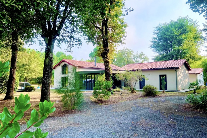 SANGUINET – MAISON 210 M² SUR 1,3 HA – PISCINE & POOL HOUSE