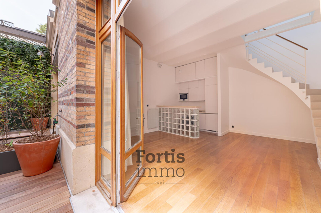 PARIS 8 – MAISON 3 PIECES 50.24 M²