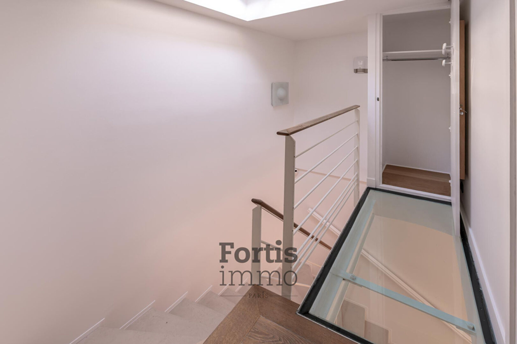 PARIS 8 – MAISON 3 PIECES 50.24 M²