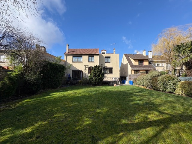 BAGNOLET – QUARTIER DES FLEURS – MAISON 265 M² AVEC JARDIN