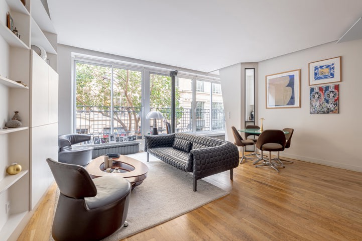 PARIS 2 – MONTORGUEIL – RUE BACHAUMONT – APPARTEMENT REFAIT