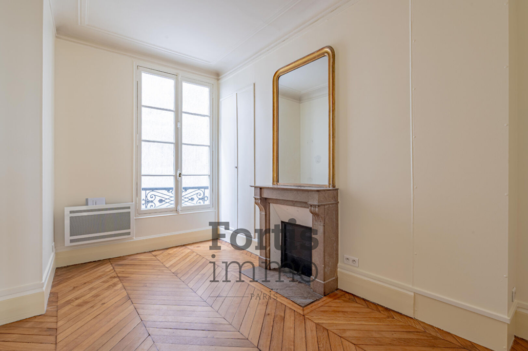 PARIS 2 – APPARTEMENT 3 PIECES 74.14 M²