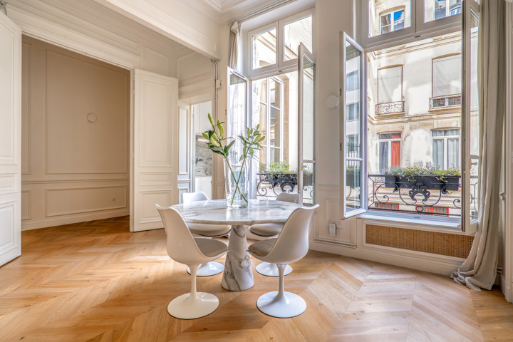 PARIS 1 –  PALAIS ROYAL – APPARTEMENT AU CHARME INTEMPOREL