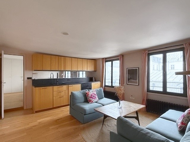 PARIS 2 – CHARMANT 2 PIECES EN ETAGE VUE DEGAGEE –