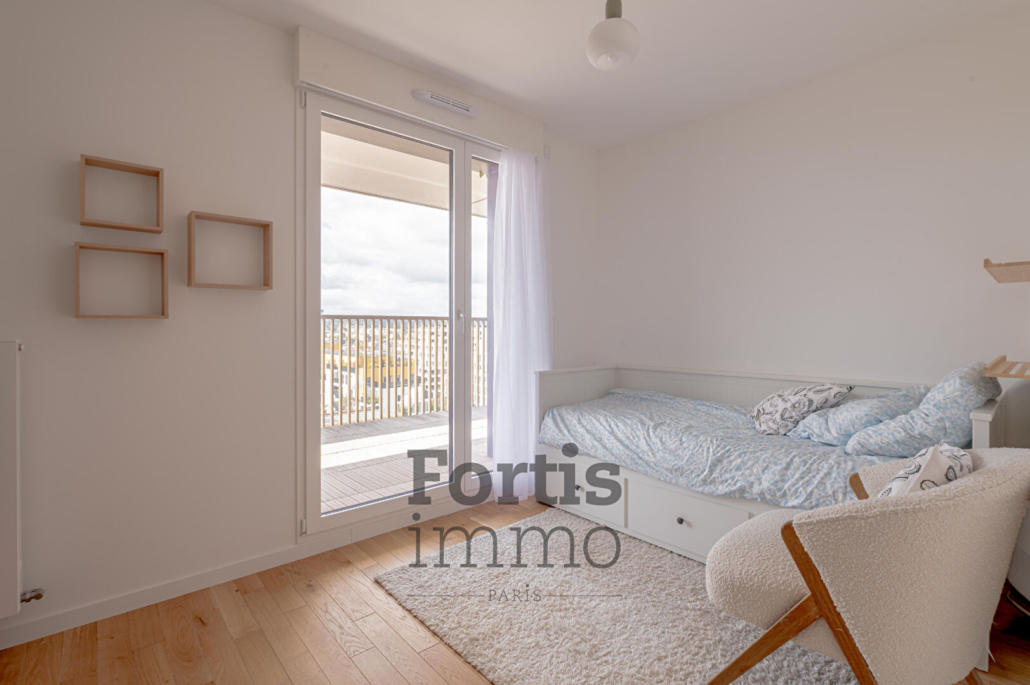 Appartement  4 pièce(s)