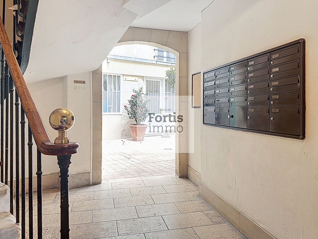 Paris 1 pièce – Bourse de Commerce- Studio de 33.11 m2