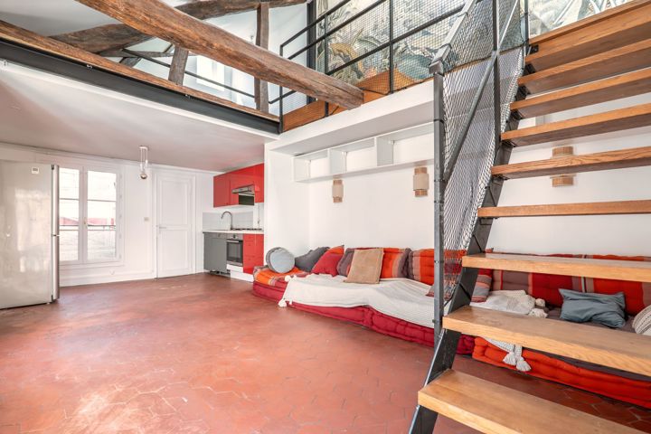 Paris 2ème – MONTORGUEIL – 3 PIÈCES DUPLEX AU DERNIER ETAGE