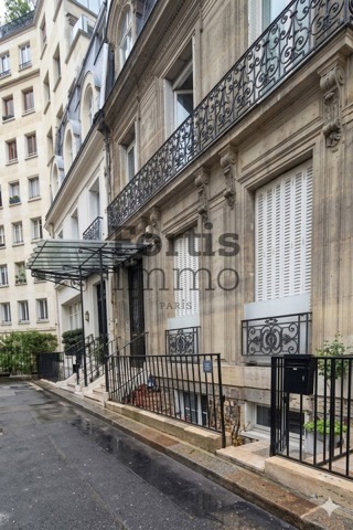 PARIS 16 – CHAMBRE DE SERVICE-VENDU LOUÉE- SECTEUR RECHERCHÉ