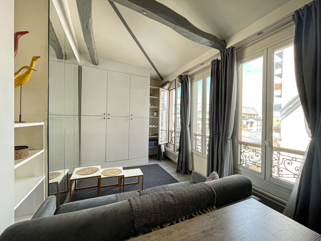 PARIS 11 – STUDIO AVEC MEZZANINE EN DERNIER ETAGE – 23m²
