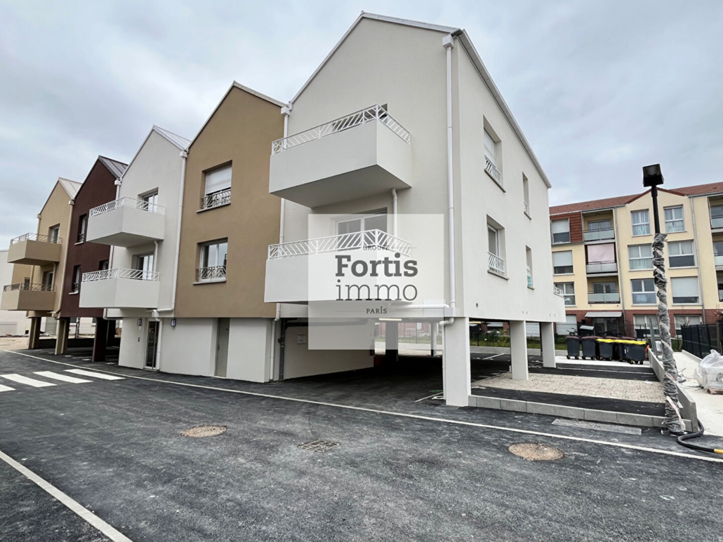 2 pièces avec balcon et parking-1ère location