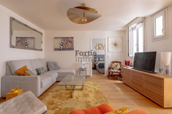 PARIS 2 – QUARTIER MONTORGUEIL – 2 PIECES 53m2 – ASCENSEUR