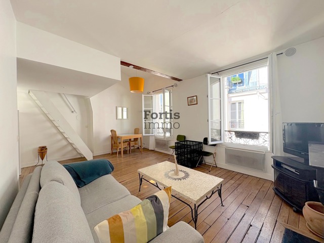 PARIS 7 – RUE DU CHAMP DE MARS – DUPLEX AU DERNIER ETAGE
