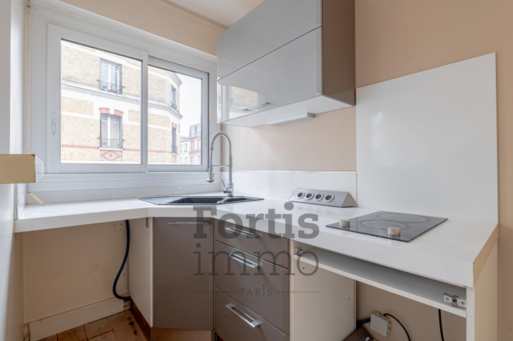 Studio 30.63 m² – métro Marcel Sembat