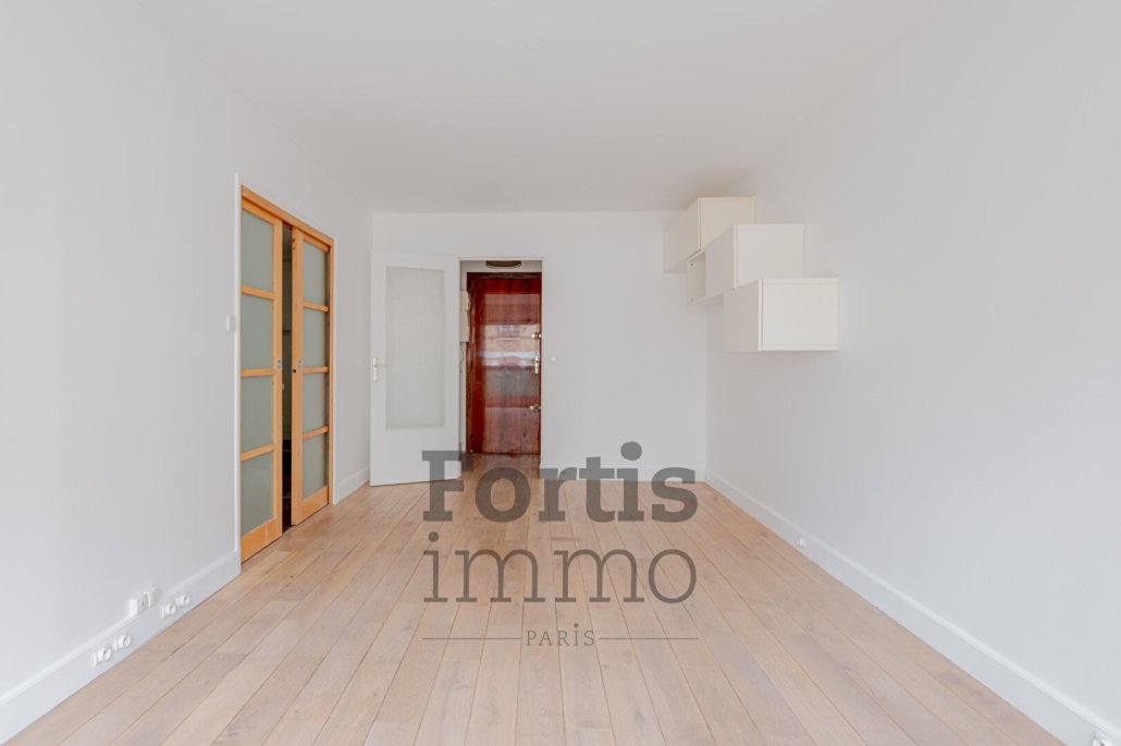 Studio 30.63 m² – métro Marcel Sembat