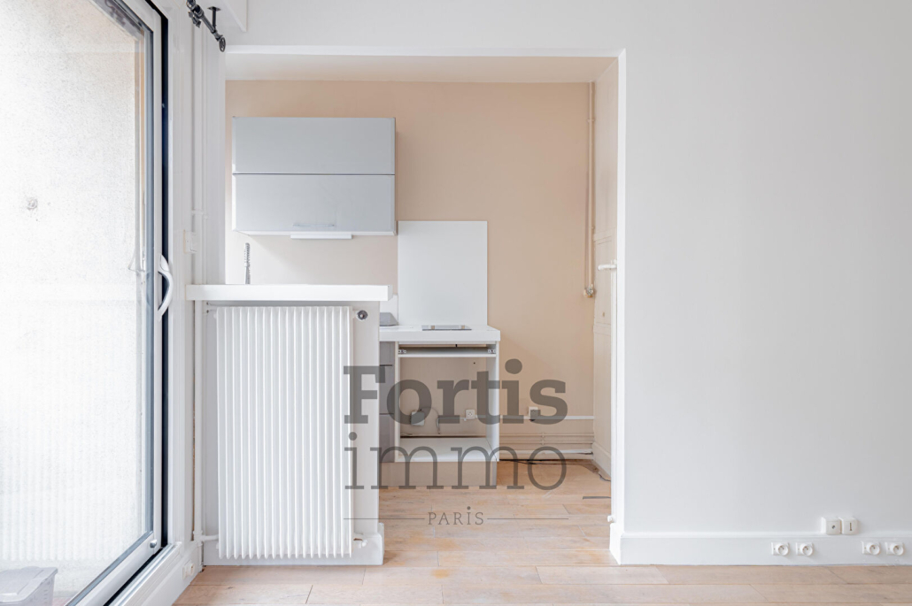 Studio 30.63 m² – métro Marcel Sembat