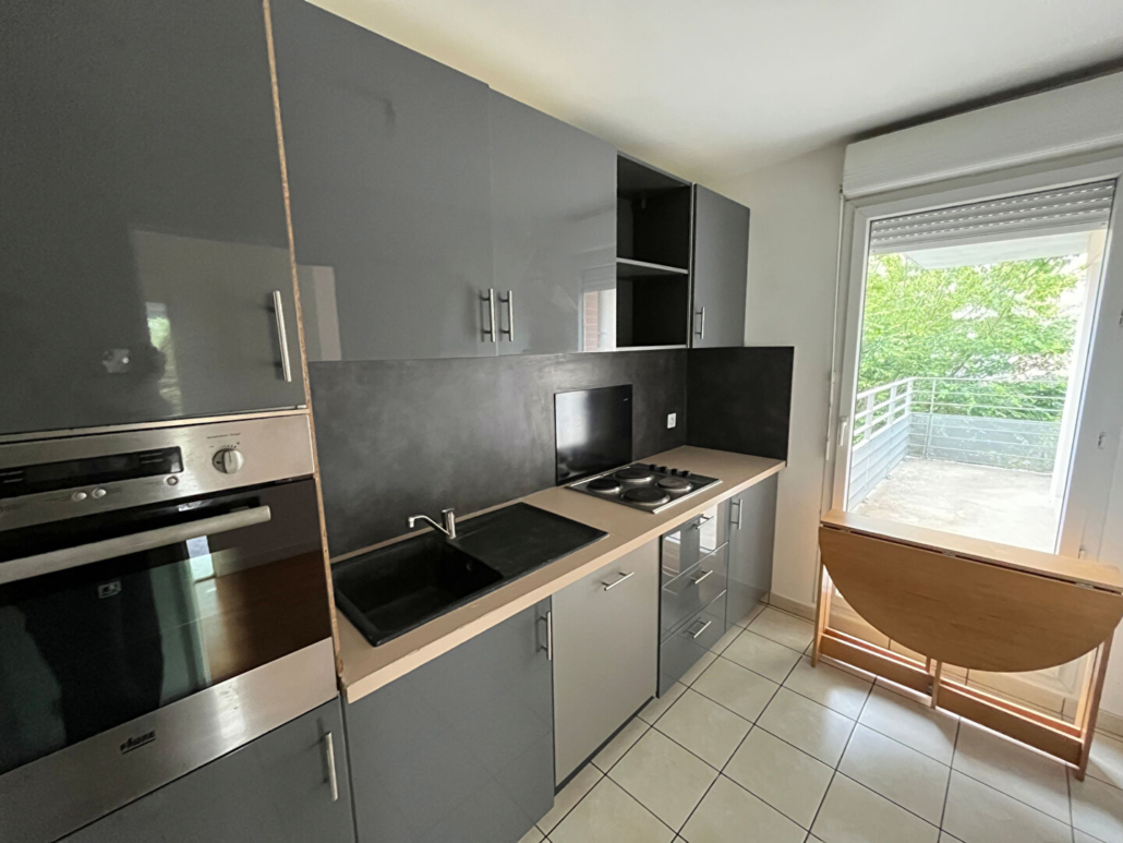 CRÉTEIL – Avenue du Nouveau Monde – Appartement familial de 5 pièces avec vue lac