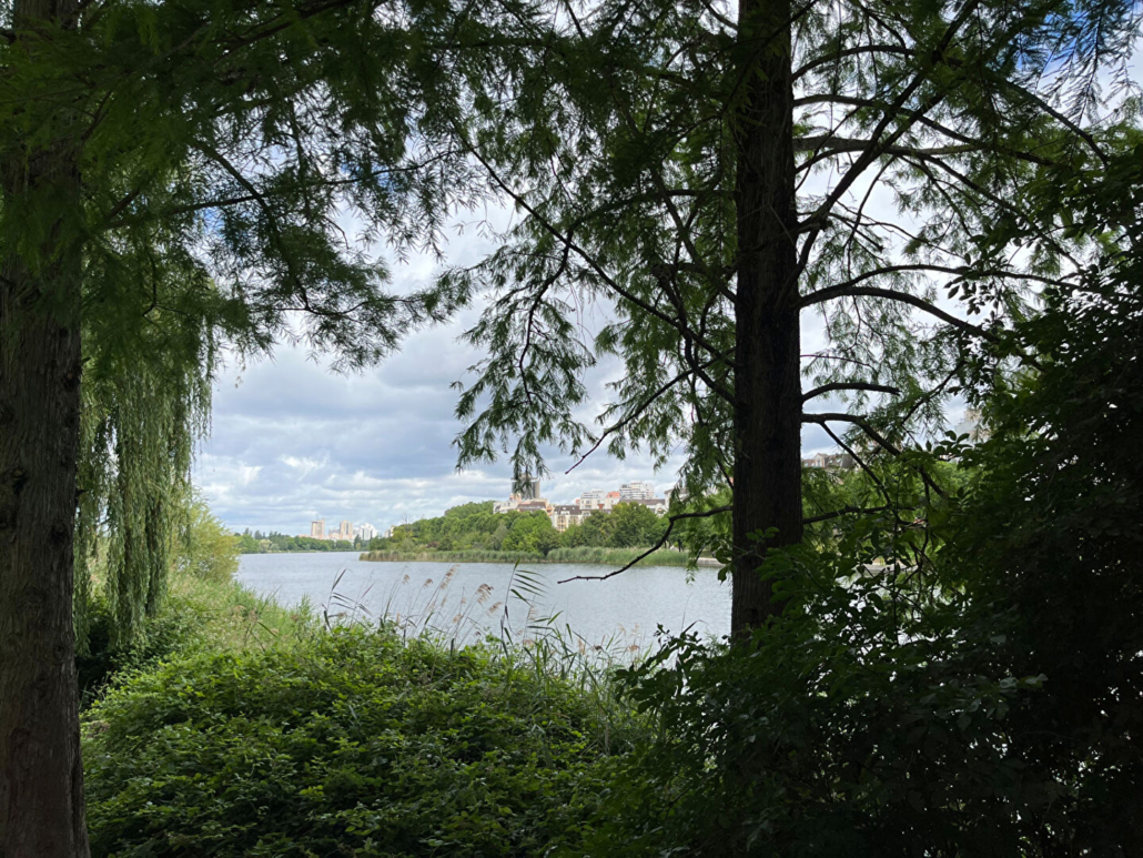 CRÉTEIL – Avenue du Nouveau Monde – Appartement familial de 5 pièces avec vue lac