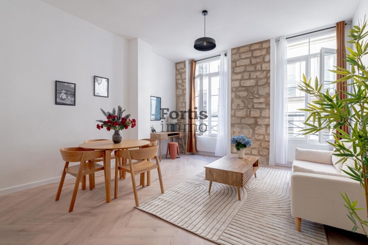 PARIS 3 – ARTS ET METIERS – GRAND STUDIO RENOVE