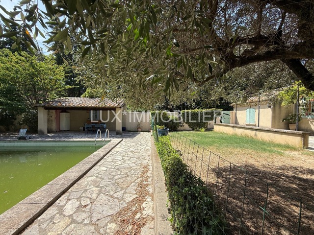 MAUSSANE-LES-ALPILLES – VILLA 3 PIECES A AGRANDIR – PISCINE