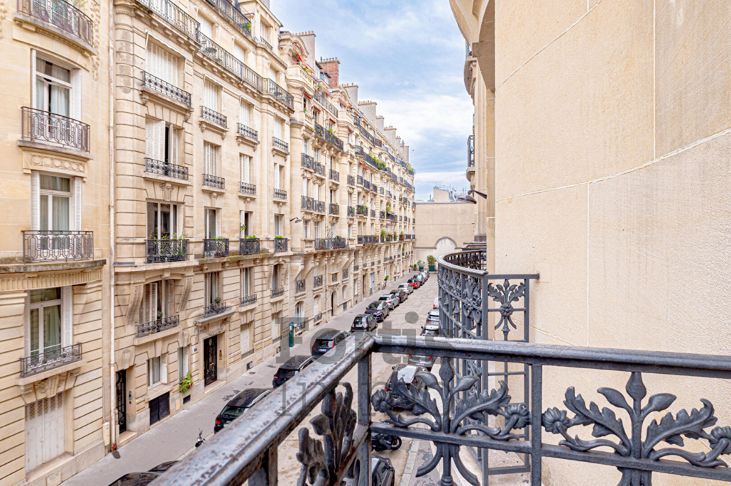 Paris 7 –  Boulevard des Invalides ? Élégant appartement familial de 154,67 m²