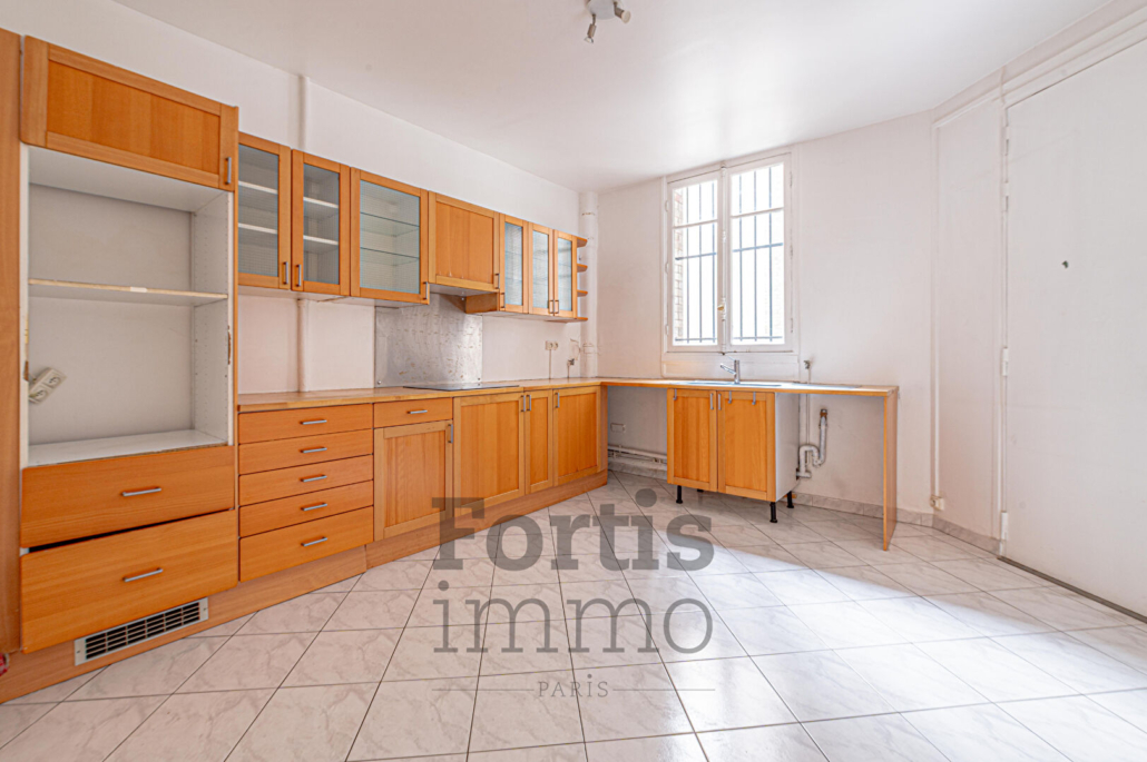 Paris 7 –  Boulevard des Invalides ? Élégant appartement familial de 154,67 m²