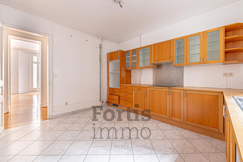 Paris 7 –  Boulevard des Invalides ? Élégant appartement familial de 154,67 m²