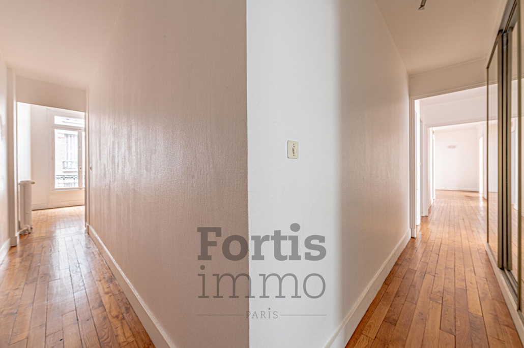 Paris 7 –  Boulevard des Invalides ? Élégant appartement familial de 154,67 m²