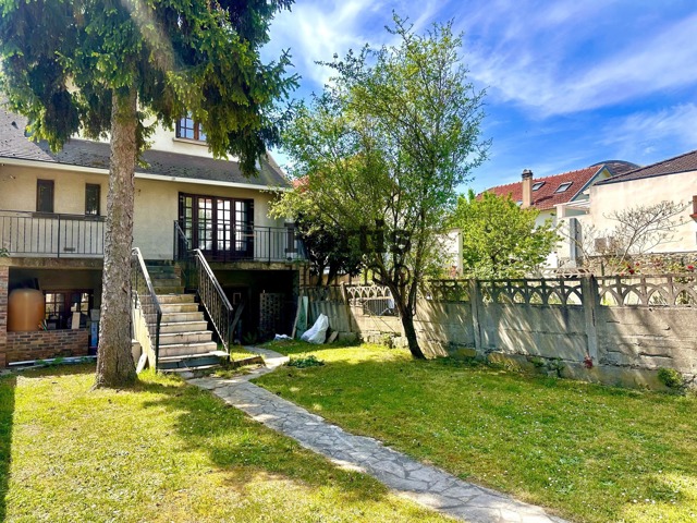L’HAŸ-LES-ROSES-MAISON (135M2)-3 CHAMBRES-JARDIN-DÉPENDANCE