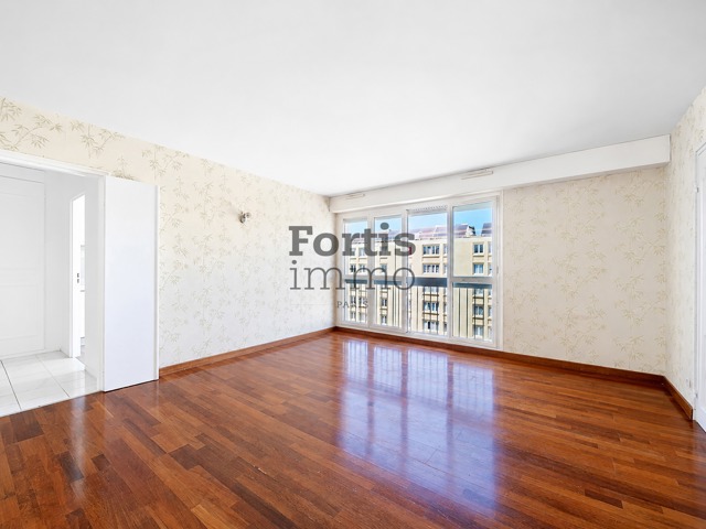 PARIS 19 – BUTTES-CHAUMONT – 3 PIECES LUMINEUX, VUE DEGAGEE