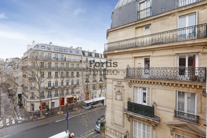 OFF MARKET – PARIS 6 – SAINT-GERMAIN-DES-PRÉS – 5 PIÈCES À RÉNOVER