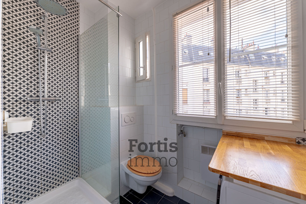 Appartement Paris 2 pièce(s) 57.72 m2