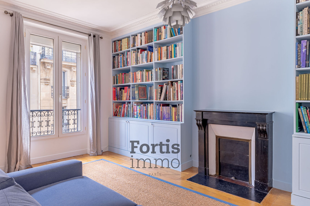 Appartement Paris 2 pièce(s) 57.72 m2